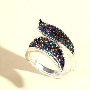 Colorful rhinestone spiral ring, NWOT